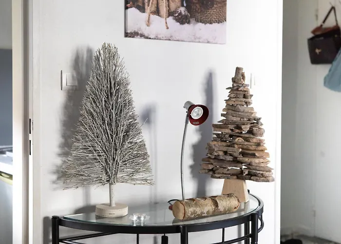 Au Coeur De La Petite Venise - *